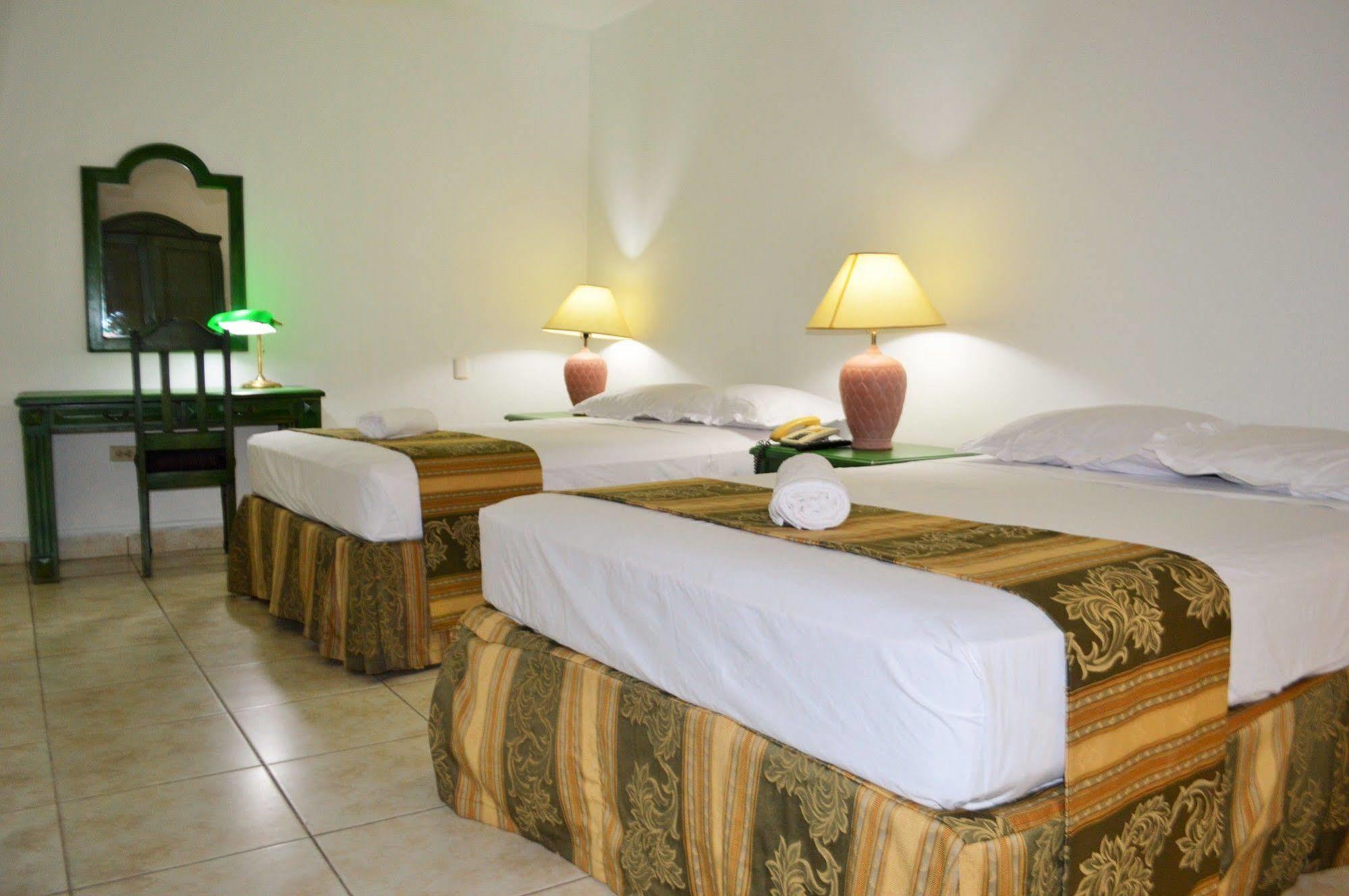 Hotel Casa Real Managua Exterior photo