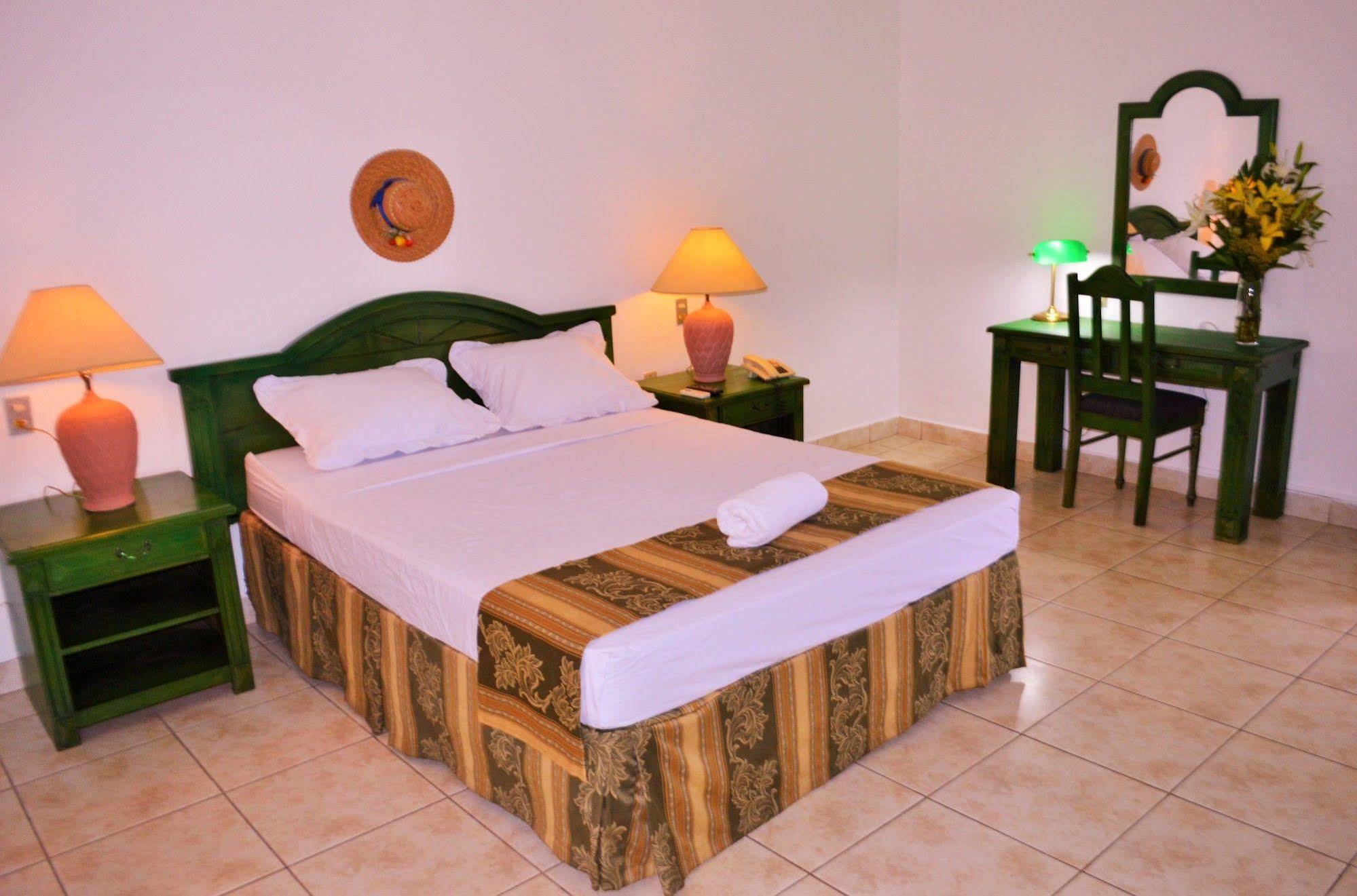 Hotel Casa Real Managua Exterior photo
